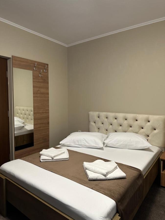 Freedom&Relax Hotel Buzău Exterior foto